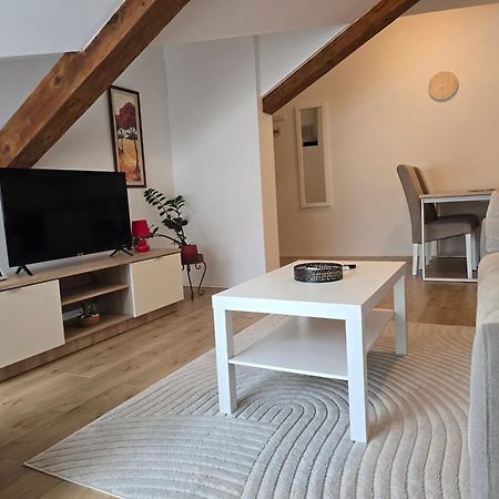 App E.N.A. Lägenhet Umag Exteriör bild